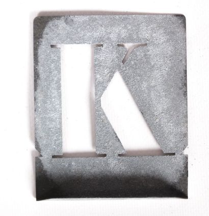 null Lettre prochoir en zinc "K"

Haut. : 10 cm - Larg. : 8 cm